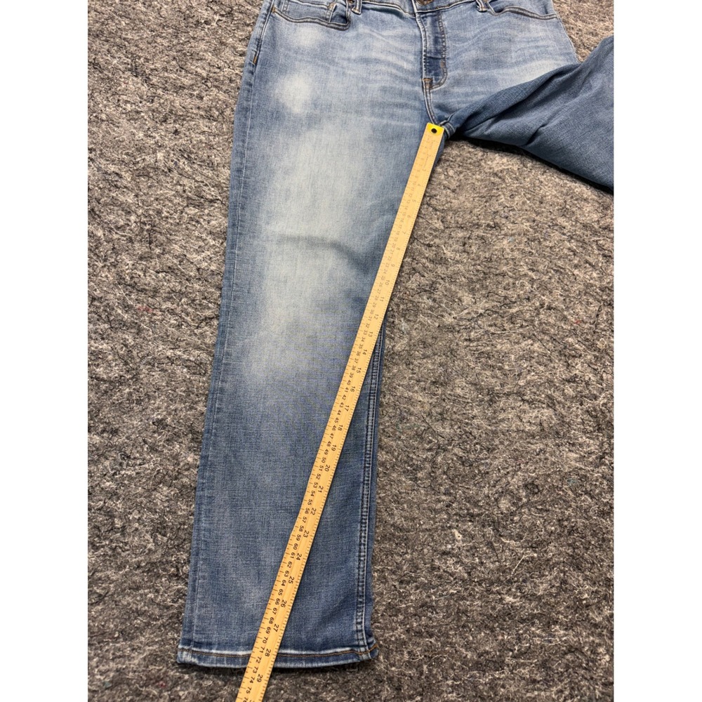Old Navy 360 Stretch Straight Leg Jeans Mens 38x30 Light Wash Blue Denim Comfort - Picture 2 of 13